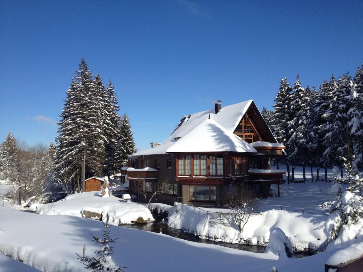 Schwarzwald Lodge Inselklause Schönwalde Exterior foto